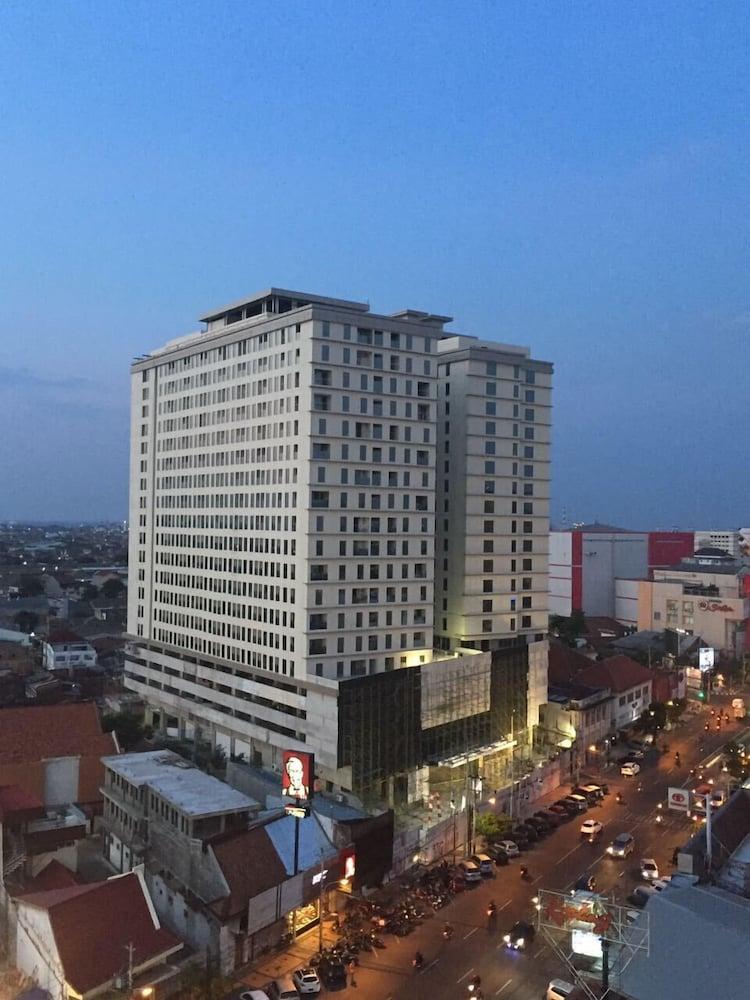 Louis Kienne Hotel Pemuda Семаранг Екстер'єр фото